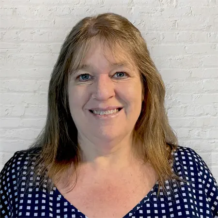 Dispatch manager coordinating maritime crew transportation operations